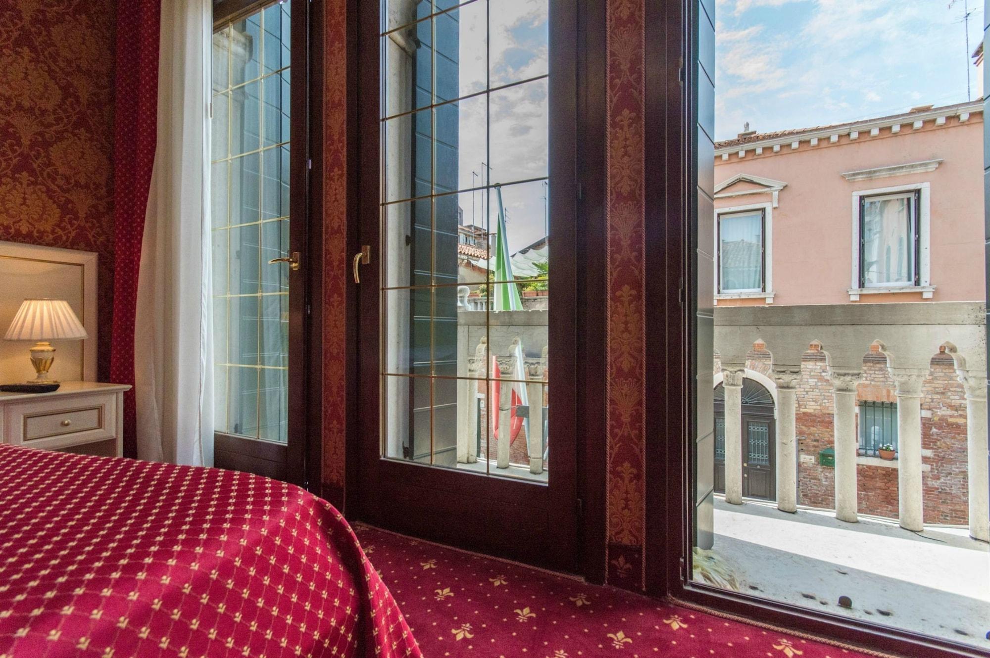 Messner Palace Venedig Exterior foto